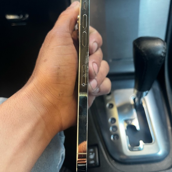 Apple 13 max pro 13 - Picture 5 of 8